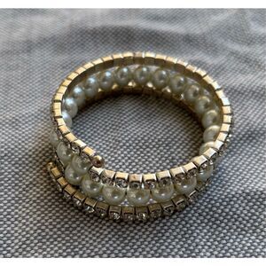 Vintage wrap BRACELET with clear rhinestones and staggered faux pearls!